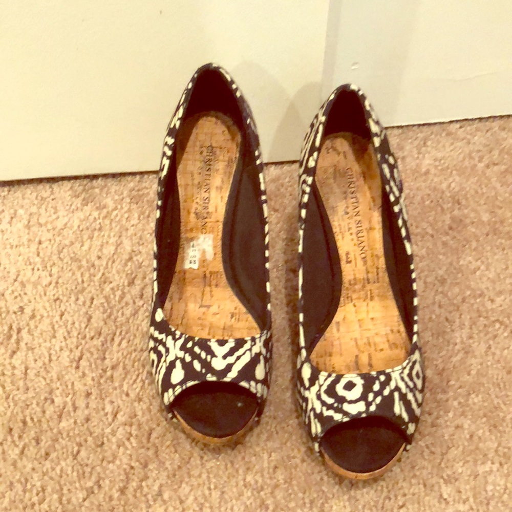Open toed pumps